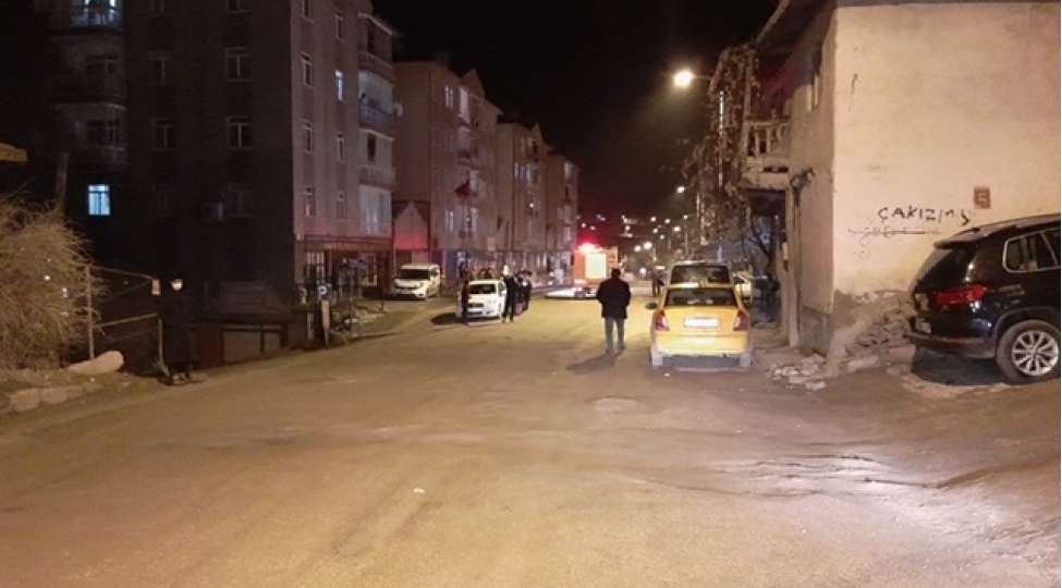 ankarada-qorxu-yaradan-zelzele-video