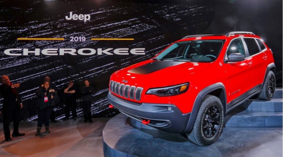hindular-jeep-shirketinden-cherokee-adini-yigishdirmagi-teleb-edir