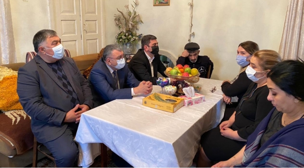 shehid-ailelerine-genish-sosial-destek-gosterilir