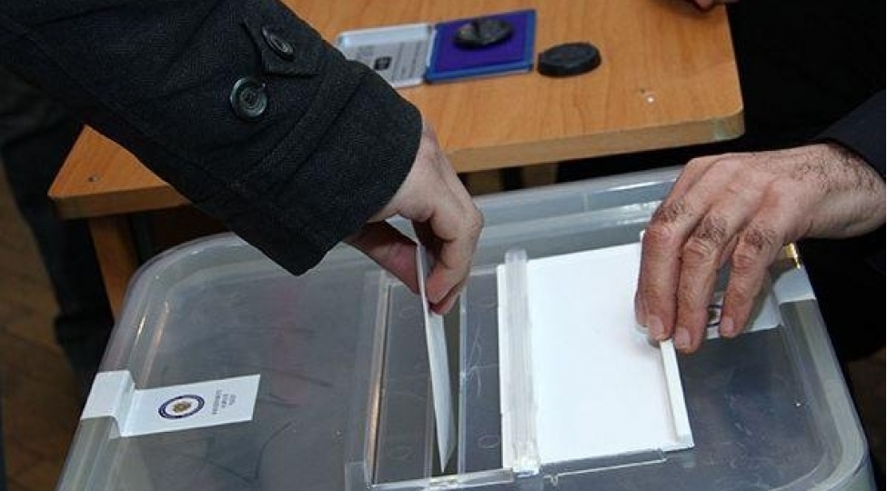 ermenistanda-sechkiler-pashinyanin-reqibleri-kimlerdir