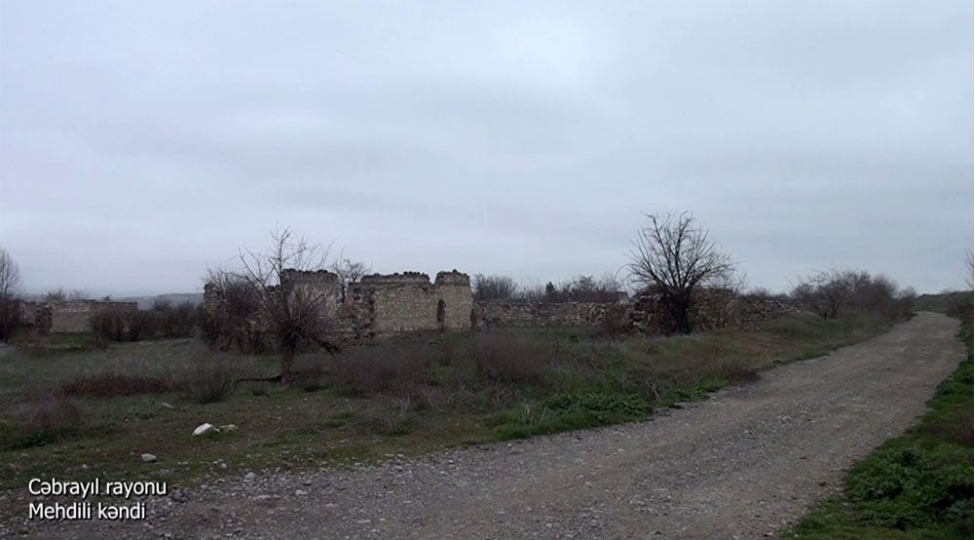 cebrayilin-mehdili-kendi-video