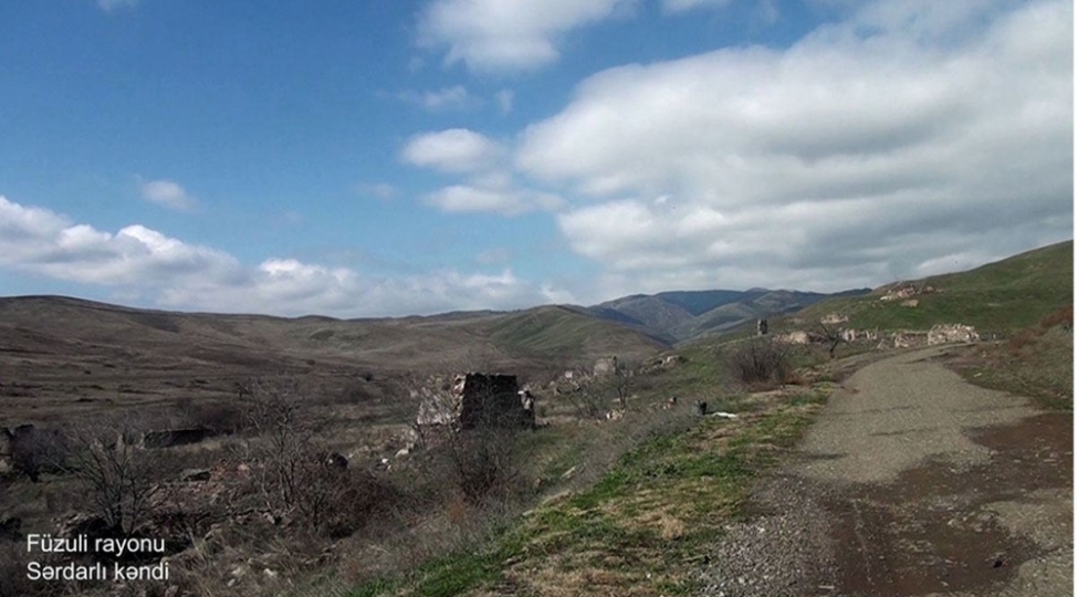 fuzulinin-serdarli-kendi-video