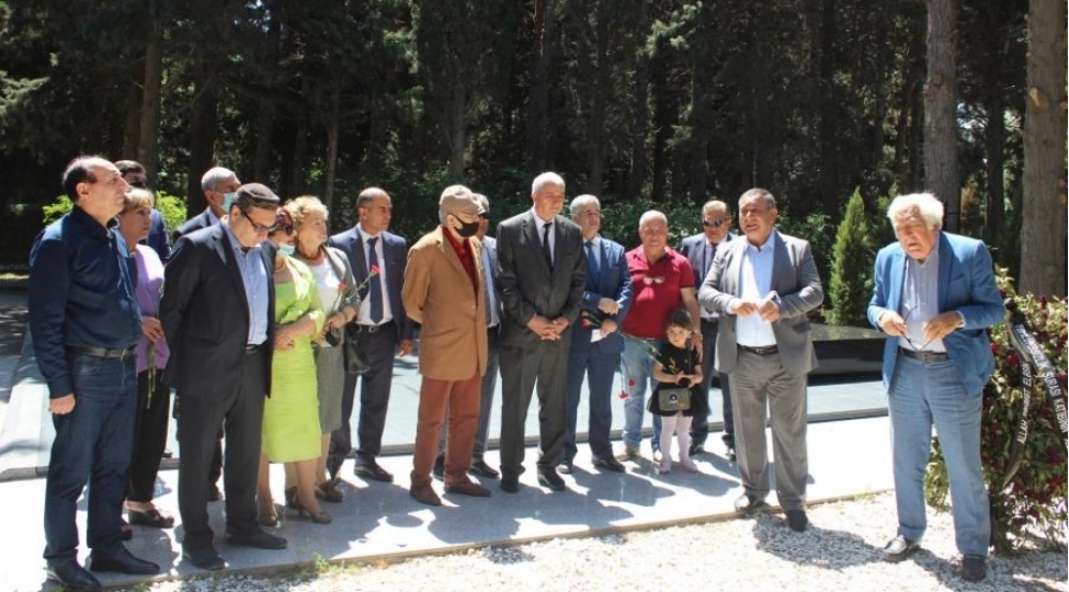 beynelxalq-resul-rza-mukafatinin-teqdimati-olub