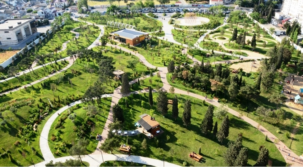 paytaxtdaki-yeni-meshe-park-sakinlerin-sevimli-aileviistirahet-yerine-chevrilib