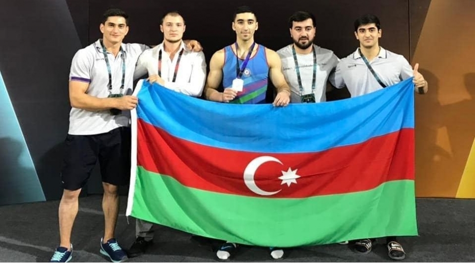 azerbaycanli-gimnast-dunya-kubokunda-gumush-medal-qazanib