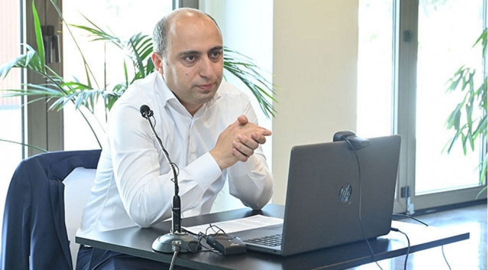 tehsil-naziri-suallari-cavablandirir-canli