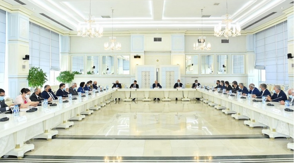 elilliyin-mueyyen-olunmasi-meyarlari-muzakire-olunub