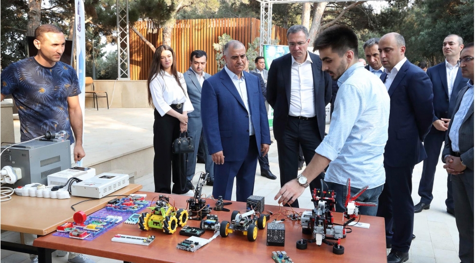 dtx-nin-bilgeh-istirahet-merkezinde-kiber-dusherge-2021-adli-yay-mektebinin-achilishi-olub-foto