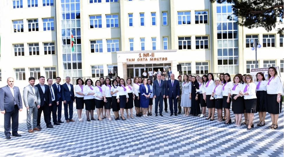 sumqayit-sheher-1-nomreli-tam-orta-mekteb-uchun-yeni-tikilmish-tedris-binasi-istifadeye-verilib-foto
