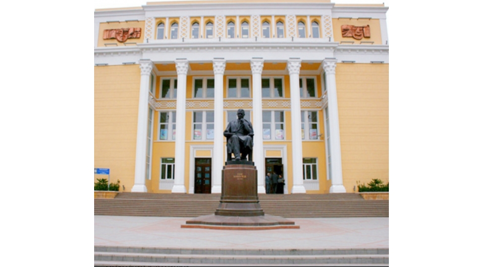uzeyir-hacibeyli-adina-baki-musiqi-akademiyasi-100-yashinda