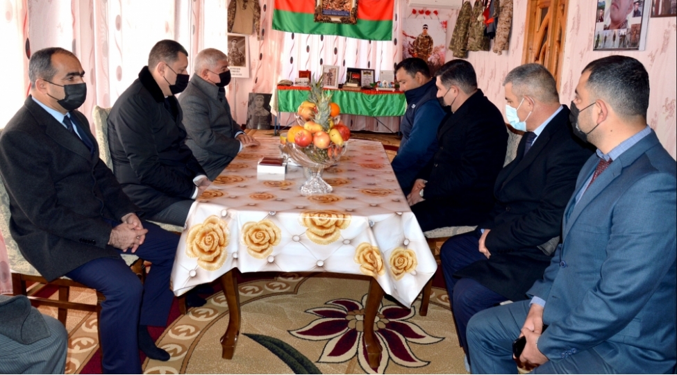 masallinin-qargaliq-kendinde-shehid-rafailhuseynovundogum-gununde-xatiresi-anilib-foto