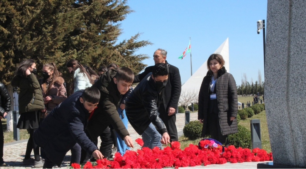 quba-soyqirimi-memorial-kompleksi-ziyaret-olunur