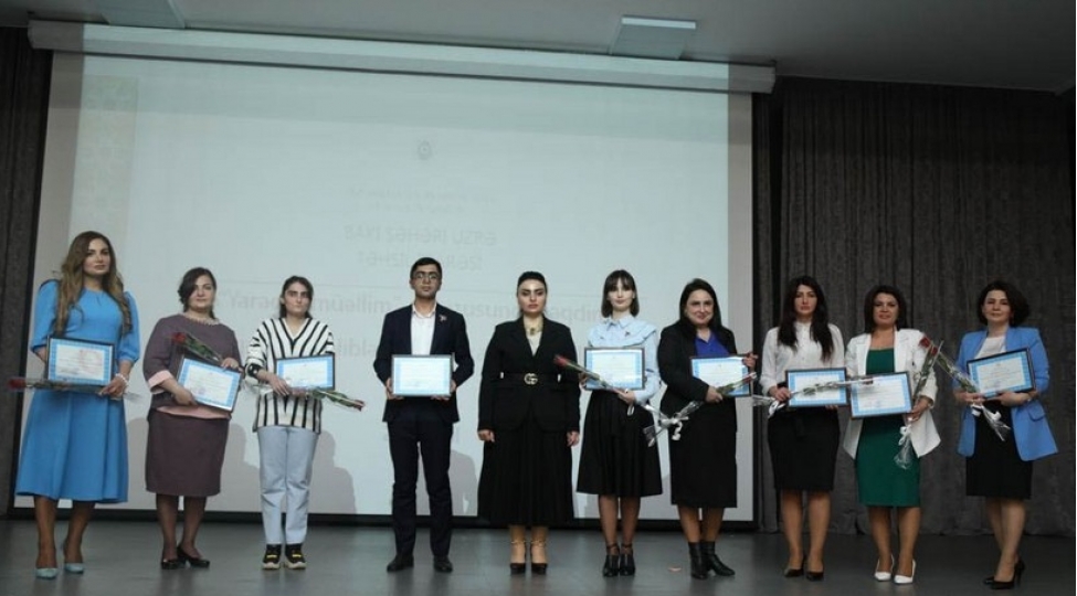 yaradici-muellim-musabiqesinin-qalibleri-mukafatlandirlib