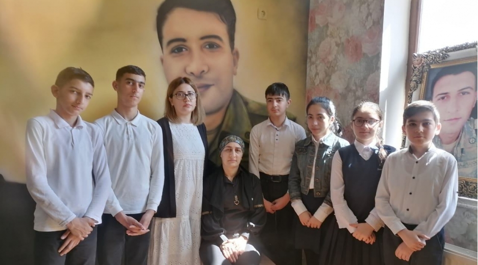 shehid-serdar-ismayilovun-ailesi-ziyaret-edilib