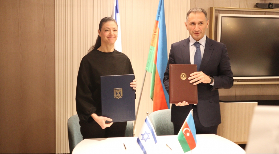 reshad-nebiyev-hava-elaqeleri-haqqinda-vacib-sazish-imzalayib-foto