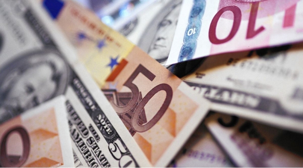 merkezi-bank-bu-gune-olan-resmi-valyuta-mezennelerini-achiqlayib
