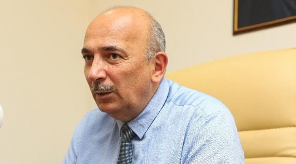 teyyar-eyvazov-antibiotik-teyin-olunmush-pasiyent-onun-yan-tesirlerinden-xeberdar-edilmelidir