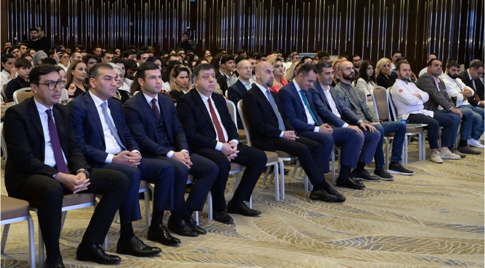 milli-metbeximizin-dunyada-tanidilmasi-uchun-foto