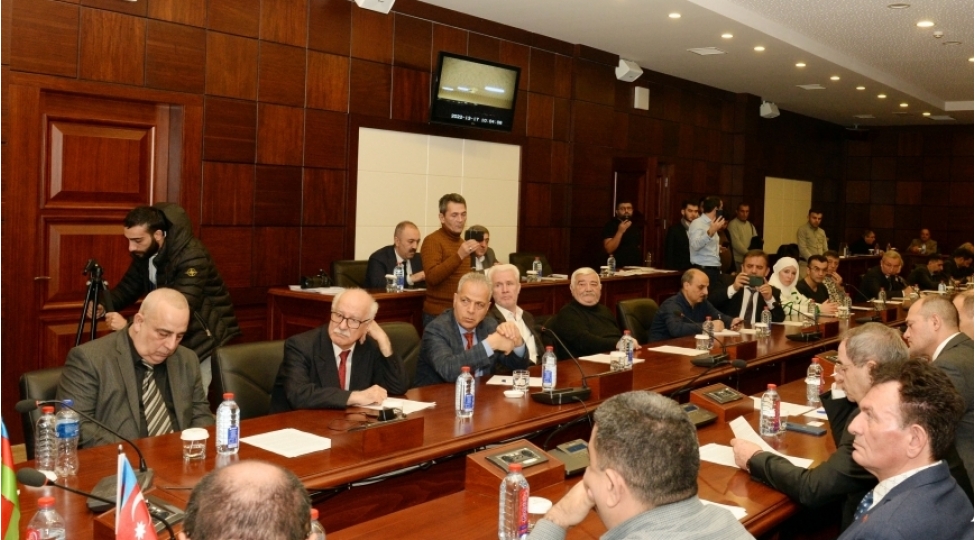 bakida-ii-butov-azerbaycan-forumu-ishe-bashlayib