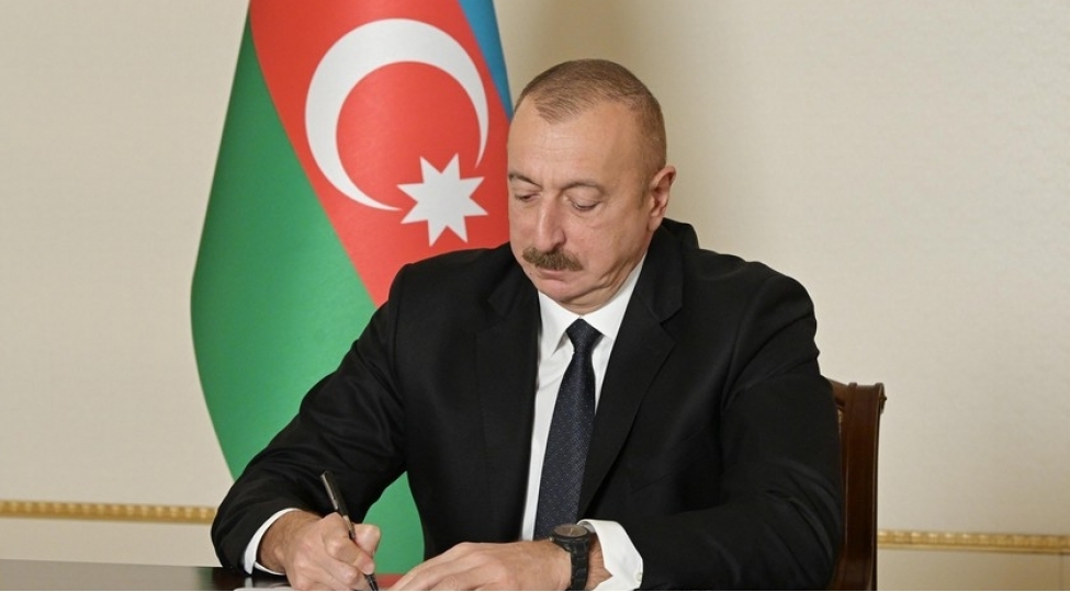 iqtisadiyyat-nazirinin-muavini-maliyye-monitorinqi-xidmetinin-rehberliyinden-kenarlashdirilib