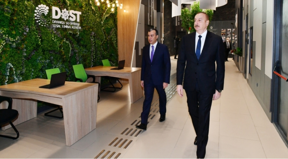 prezident-ilham-eliyev-bakida-5-sayli-dost-merkezinin-achilishinda-ishtirak-edib-fotoyenilenib