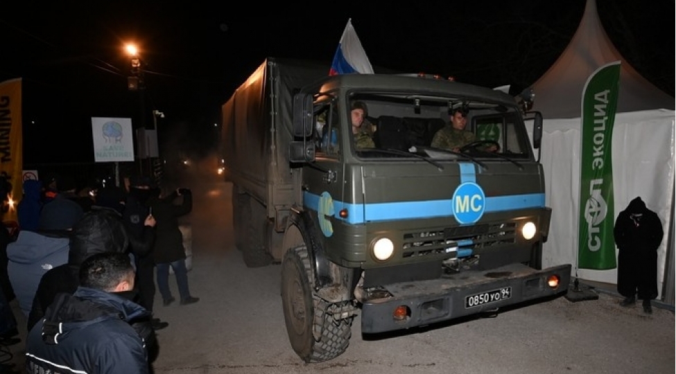 sulhmeramlilara-mexsus-daha-15-avtomobil-lachin-xankendi-yolundan-maneesiz-kechib