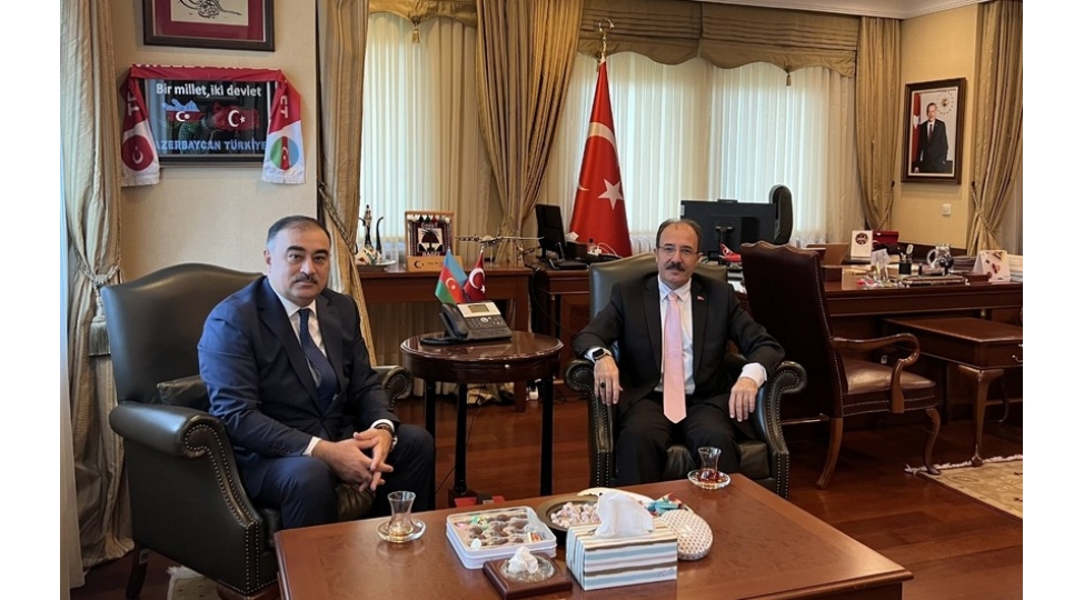 azerbaycan-ve-turkiye-sefirleri-gorushub