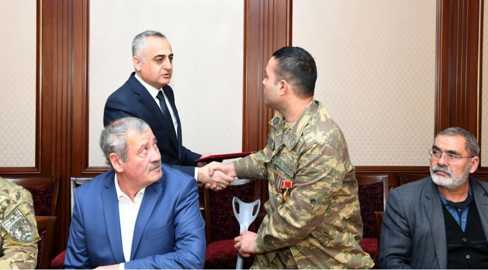 naxchivanda-bir-shehid-ailesi-ve-besh-qaziye-yeni-menzil-verilib