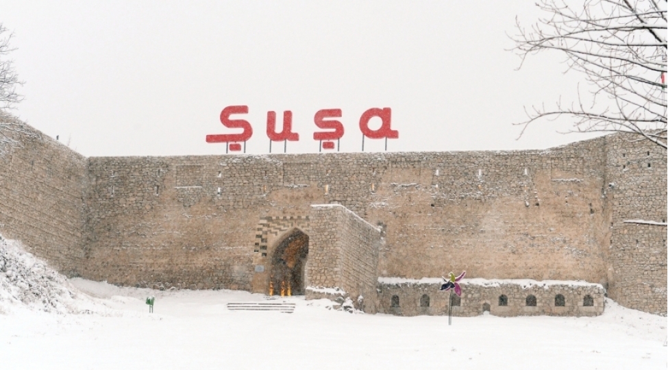 shusha-qirgizistanin-razzakov-sheheri-ile-qardashlasha-biler