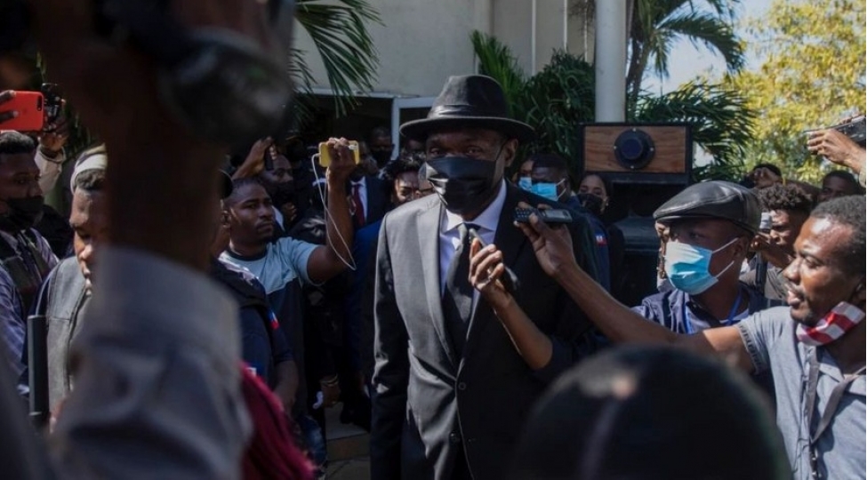 haiti-senatinin-sedri-silahli-hucum-neticesinde-yaralanib