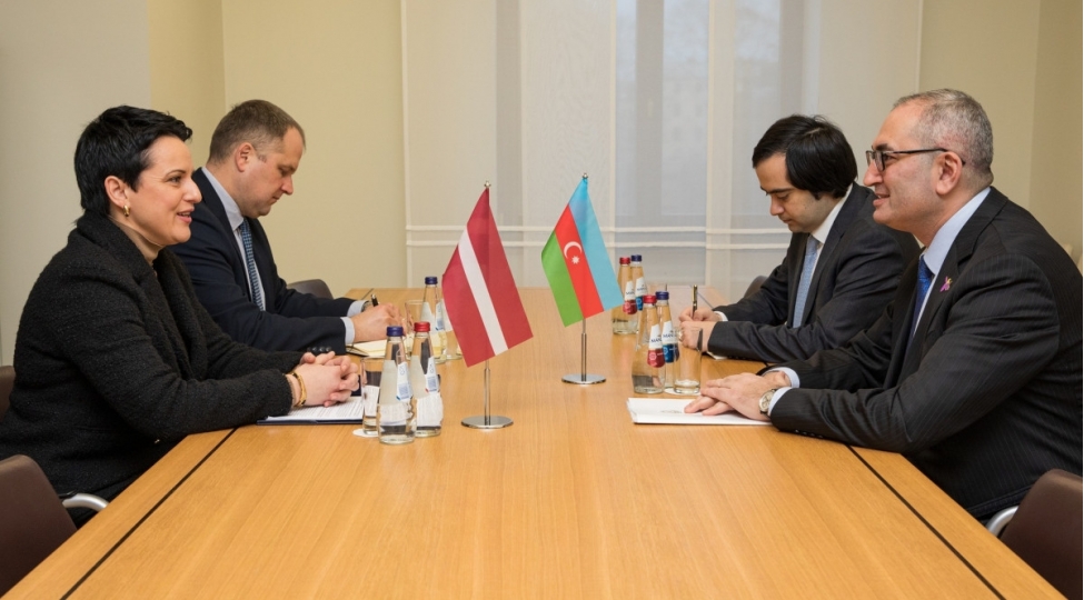 azerbaycan-sefiri-latviya-xin-in-parlament-katibi-ile-gorushub