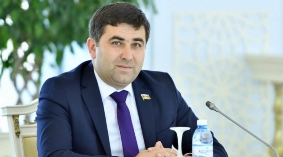 milli-meclisin-deputati-mushfiq-ceferov-erken-kesime-son-kampaniyasina-qoshulub-video