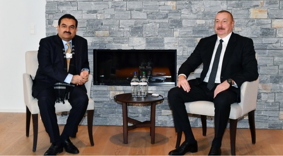 azerbaycan-prezidenti-davosda-adani-group-shirketinin-tesischisi-ve-sedri-ile-gorushub-yenilenib