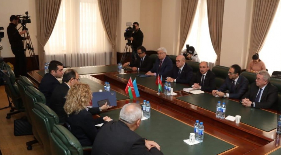qerbi-azerbaycan-icmasinda-turkiyenin-azerbaycandaki-sefiri-ile-gorushu-kechirilib