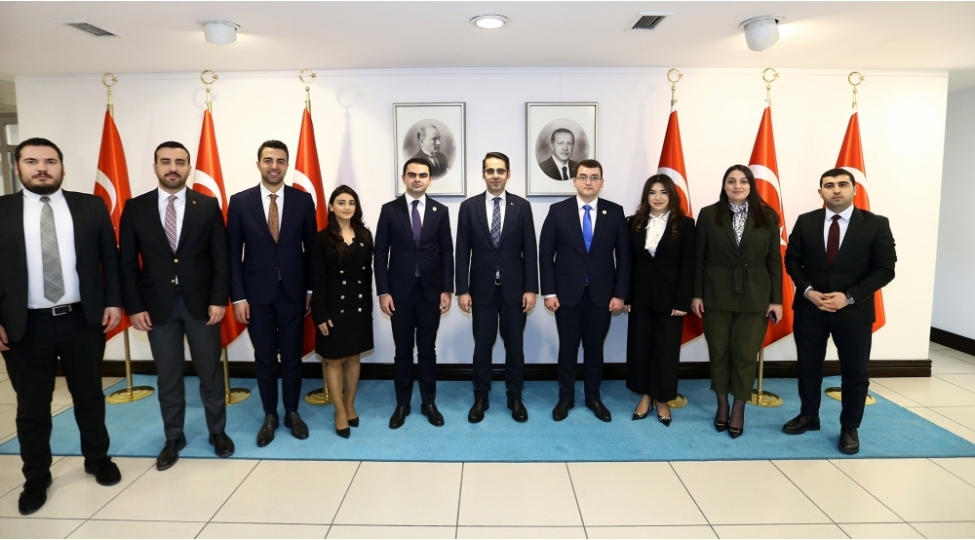 turkiyenin-xarici-ishler-nazirinin-muavini-yap-gencler-birliyinin-numayende-heyetini-qebul-edib
