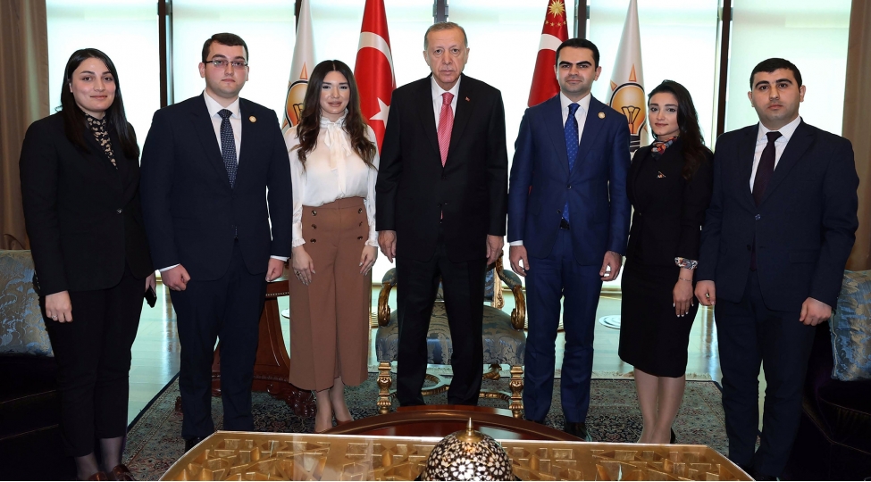 turkiye-prezidenti-receb-tayyib-erdogan-yap-gencler-birliyinin-numayende-heyetini-qebul-edib