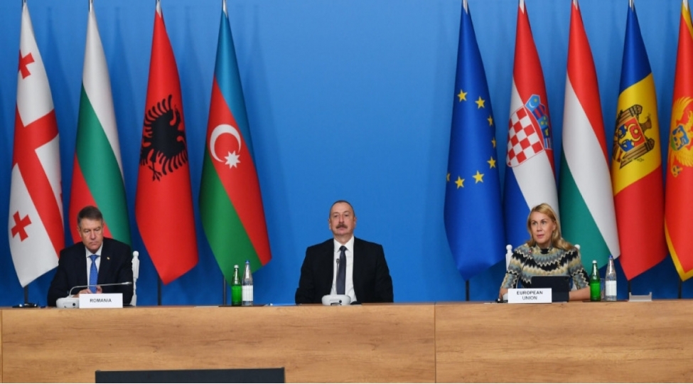 kadri-simson-azerbaycanin-ai-ye-berpaolunan-enerji-ixraci-uchun-potensiali-var