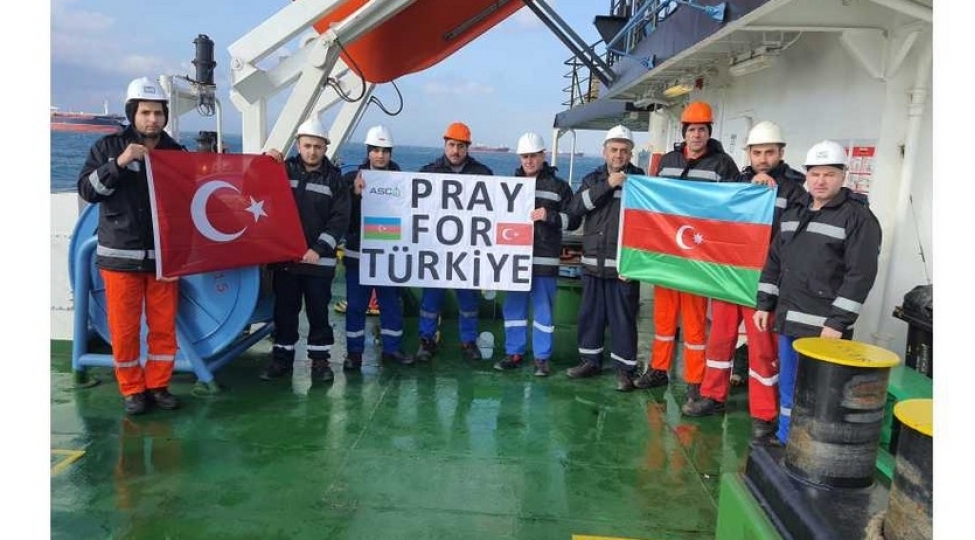 azerbaycanin-xarici-sularda-uzen-denizchileri-turkiyeye-destek-numayish-etdiribler