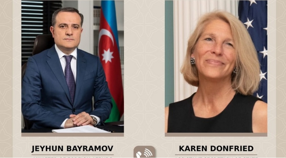 ceyhun-bayramov-absh-dovlet-katibinin-komekchisi-ile-danishib