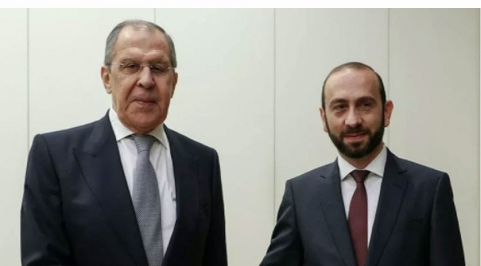 lavrov-mirzoyana-azerbaycanla-sulh-muqavilesinin-razilashdirilmasinin-vacibliyini-vurgulayib