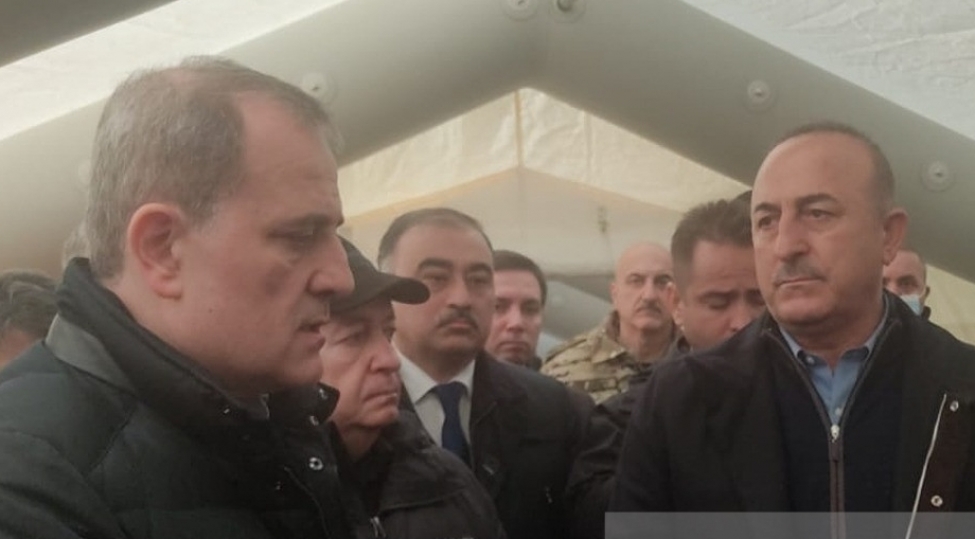 ceyhun-bayramov-azerbaycandan-konulluler-de-zelzele-bolgesine-komeye-gelecek