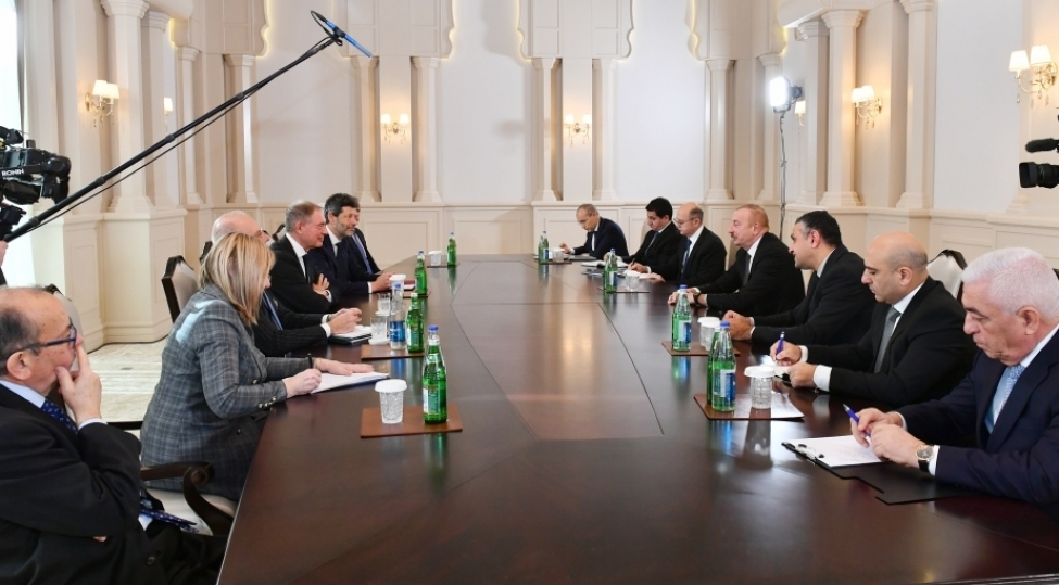 italiyali-nazir-agdamdaki-dagintilari-hech-kes-tesevvur-ede-bilmirdi