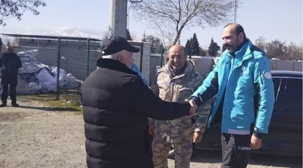 turkiye-sehiyye-nazirinin-muavini-fhn-in-kahramanmarashdaki-mobil-sehra-hospitalinda-olub