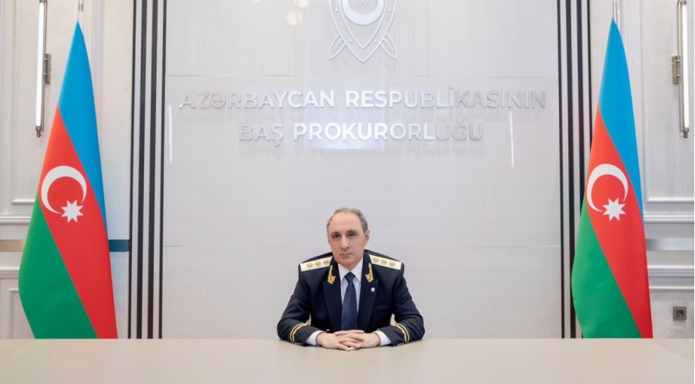 bash-prokuror-kamran-eliyev-iranli-hemkari-ile-telefonla-danishib