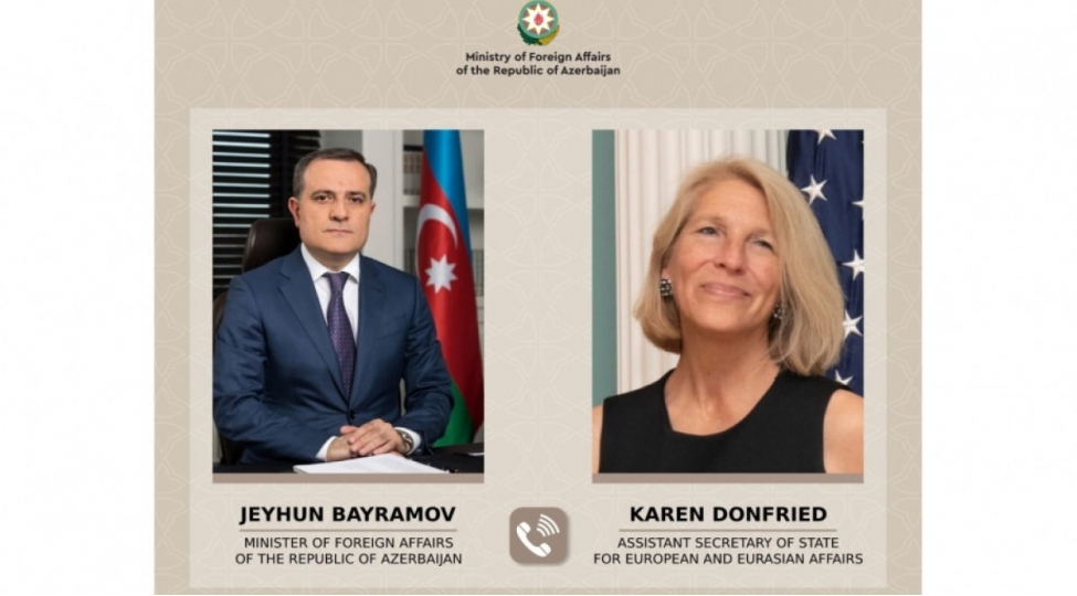 ceyhun-bayramov-absh-dovlet-katibinin-komekchisi-ile-regional-meseleleri-muzakire-edib
