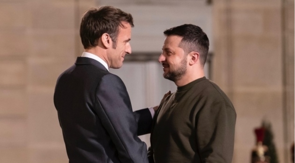 makron-zelenskiye-bir-daha-desteyini-ifade-edib