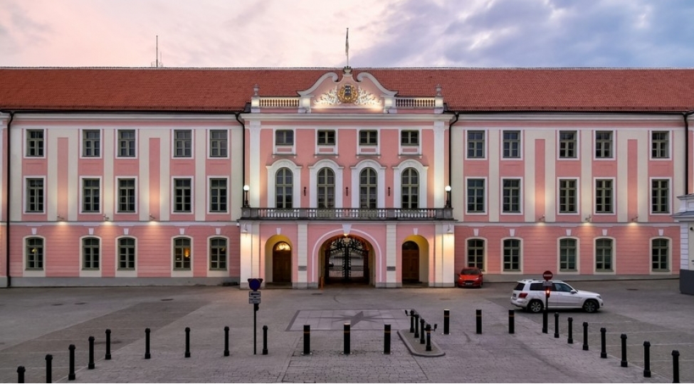 xocalida-toredilmish-kutlevi-qetliami-qetiyyetle-pisleyirik-estoniyali-deputatlar