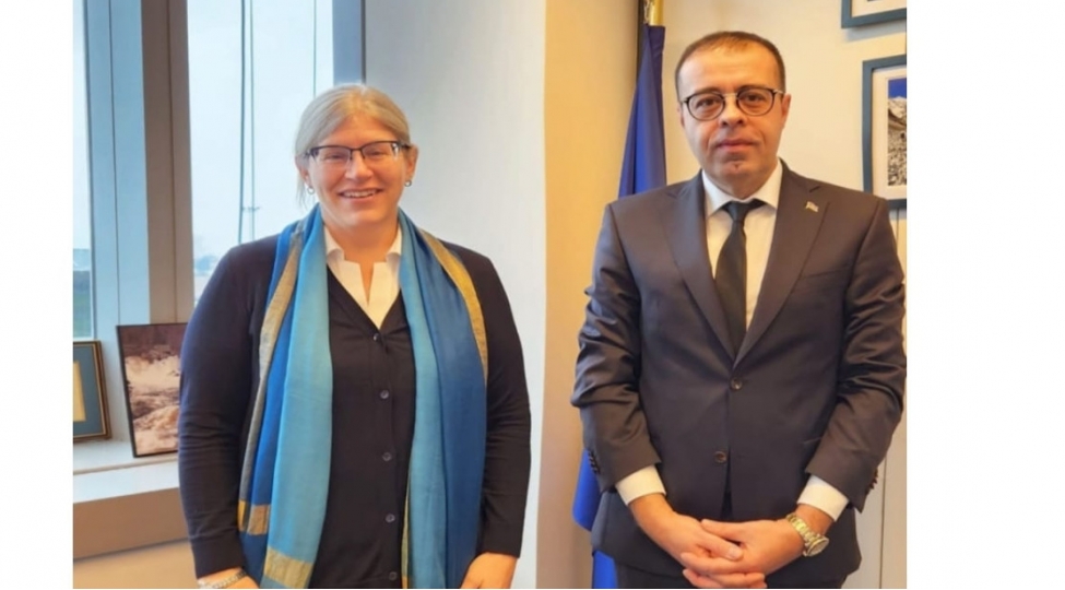 azerbaycanin-nato-daki-numayendesi-stoltenberqin-komekchisi-ile-gorushub