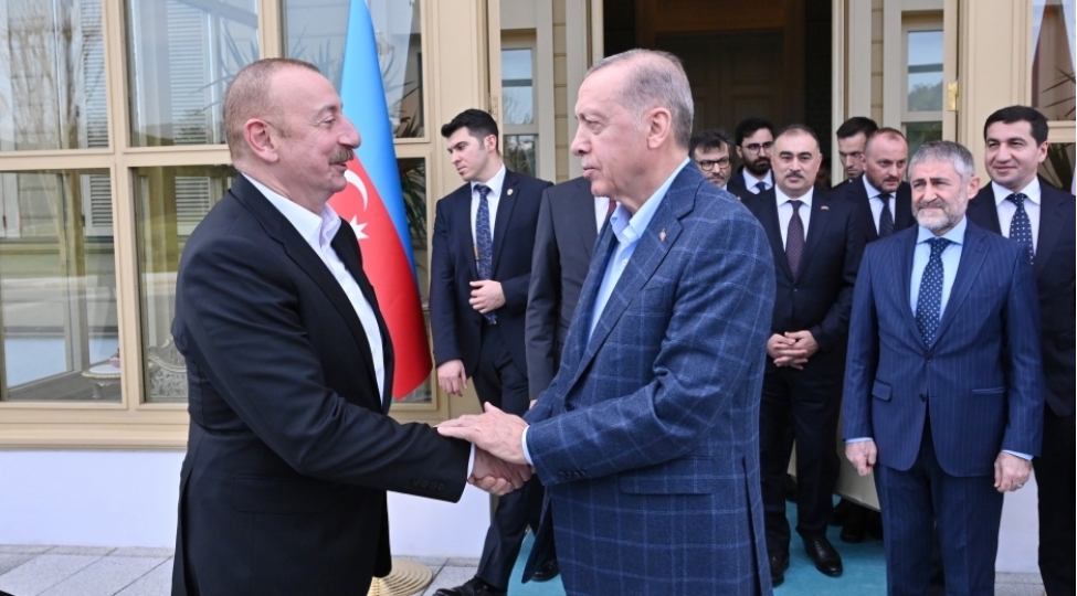prezidentler-ermenistan-ile-azerbaycan-arasinda-sulh-gundeliyi-barede-de-fikir-mubadilesi-apariblar