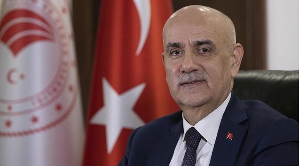 turkiyeli-nazir-zelzele-bolgesinde-qida-tehlukesizliyi-ile-bagli-problemlerin-yashanmamasi-uchun-chalishiriq